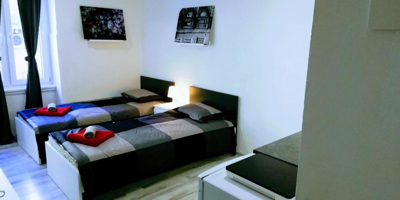 Pula Center Arena Belvedere Apartments And Rooms 外观 照片