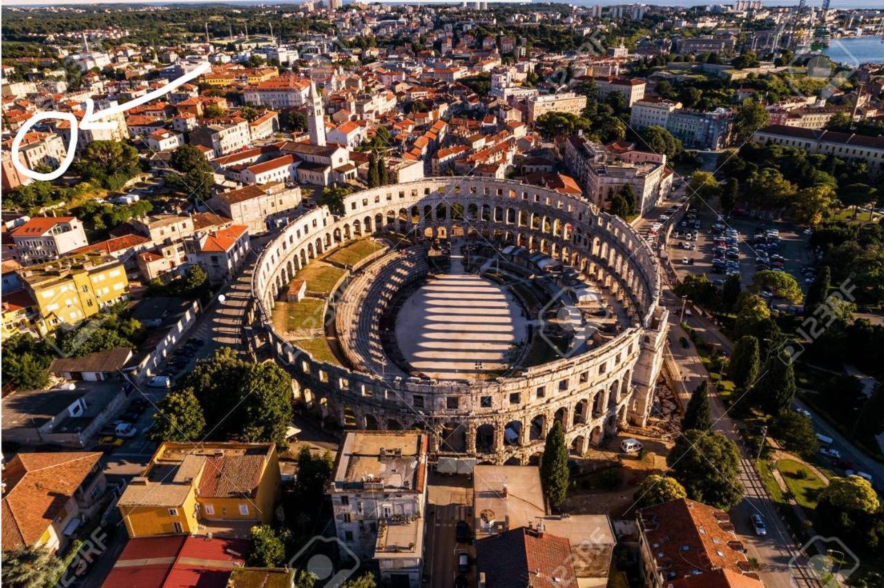 Pula Center Arena Belvedere Apartments And Rooms 外观 照片
