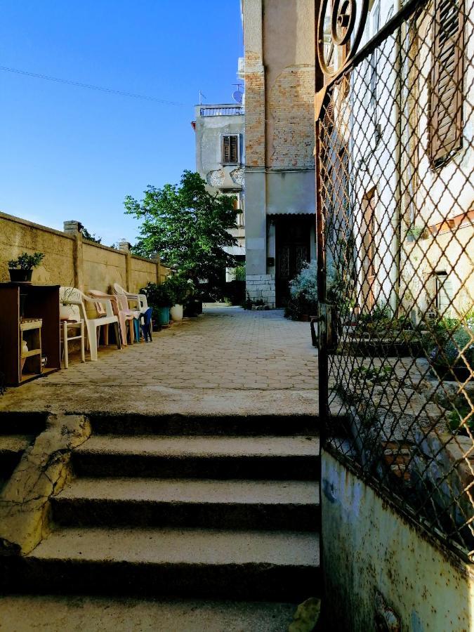 Pula Center Arena Belvedere Apartments And Rooms 外观 照片
